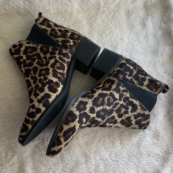 Treasure and bond leopard print faux leather fur ankle booties - Picture 2 of 9